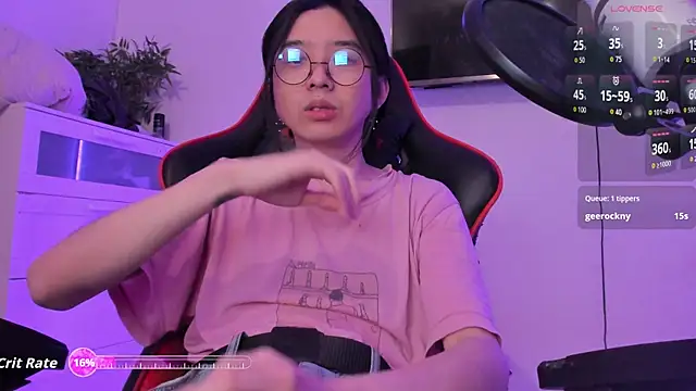 wexlee7 online show from October 24, 2025, 11:34 pm