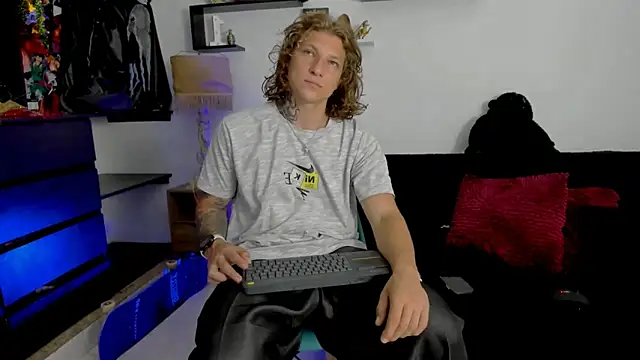 Tom Krakow online show from January 11, 2025, 7:16 pm