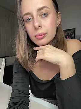 Hii Lolla online show from February 12, 2025, 7:02 pm