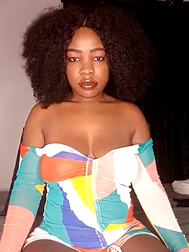 Snapshot of rosey_cheeks chatting on March 7, 2025, 12:04 am rosey cheeks online show from March 7, 2025, 12:04 am