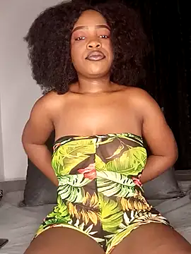 Snapshot of rosey_cheeks chatting on March 15, 2025, 12:04 am rosey cheeks online show from March 15, 2025, 12:04 am