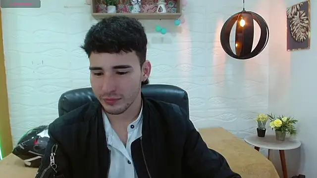 DmitriSanders online show from March 14, 2025, 8:38 pm