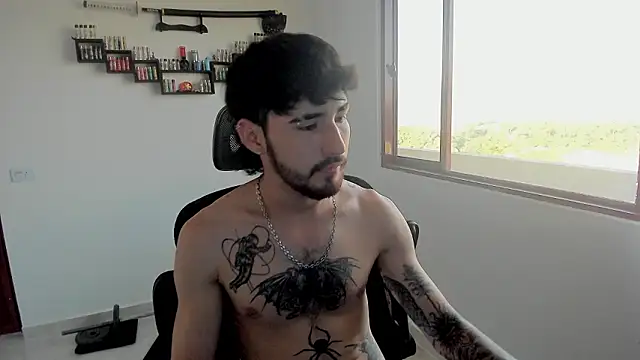 Snapshot of DmitriSanders chatting on March 12, 2026, 12:44 pm DmitriSanders online show from March 12, 2026, 12:44 pm