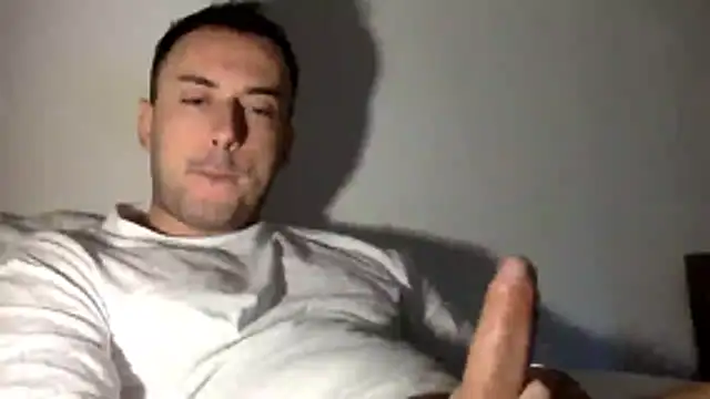 Snapshot of mainnrd chatting on November 4, 2025, 8:02 am mainnrd online show from November 4, 2025, 8:02 am