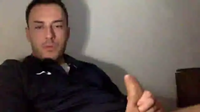 Snapshot of mainnrd chatting on November 16, 2025, 9:53 pm mainnrd online show from November 16, 2025, 9:53 pm