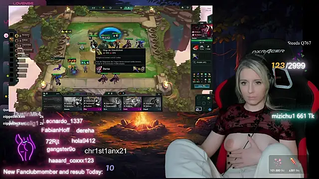 Lisaonthemoon online show from January 25, 2025, 11:32 pm