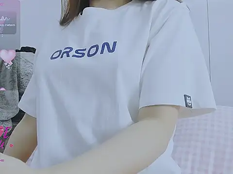 Linh diudang online show from October 20, 2025, 2:45 am