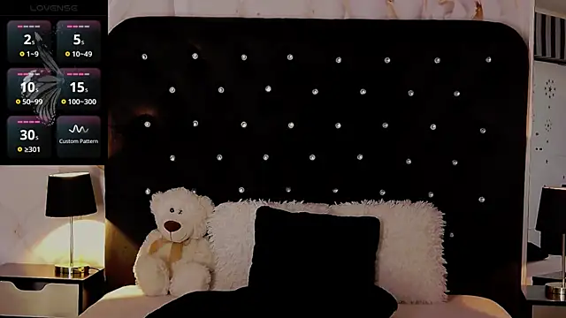 Snapshot of OliviaShaw23 chatting on February 11, 2025, 8:05 am OliviaShaw23 online show from February 11, 2025, 8:05 am