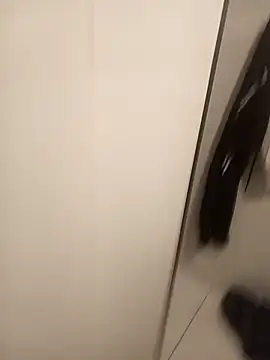 dredre1069 online show from October 13, 2025, 10:43 pm