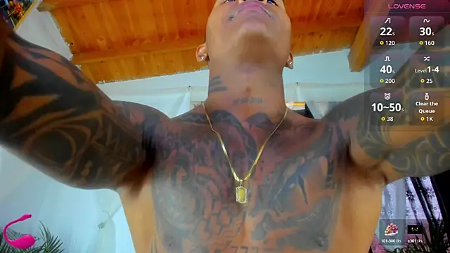 esteveen ortegas  online show from October 15, 2025, 5:46 pm