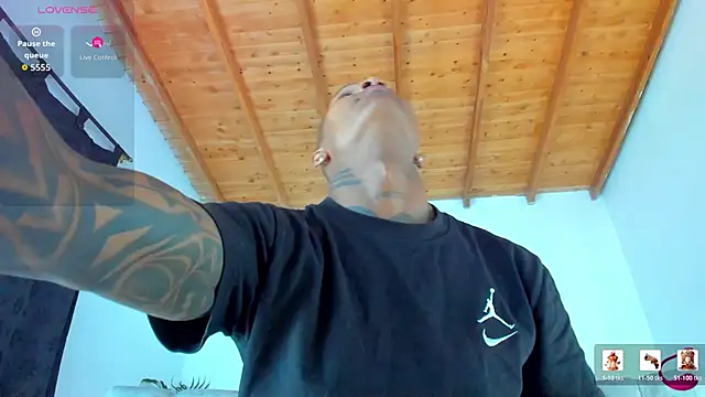 esteveen ortegas  online show from April 12, 2026, 6:18 am