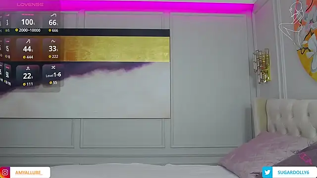 AmyAzureee online show from September 10, 2025, 8:20 pm