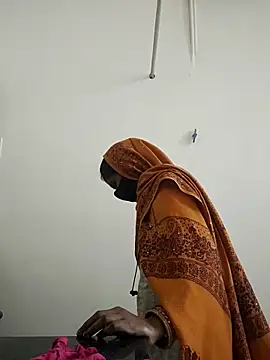 Snapshot of RADHA95 chatting on March 18, 2025, 2:36 am RADHA95 online show from March 18, 2025, 2:36 am