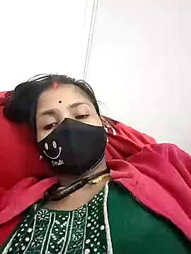 Snapshot of RADHA95 chatting on February 13, 2026, 6:31 am RADHA95 online show from February 13, 2026, 6:31 am