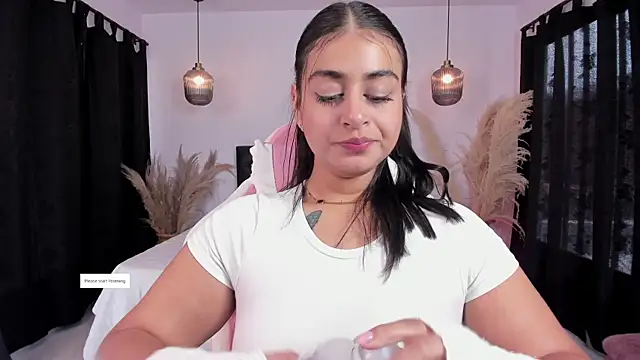 GabyRhodes online show from February 7, 2025, 7:17 pm