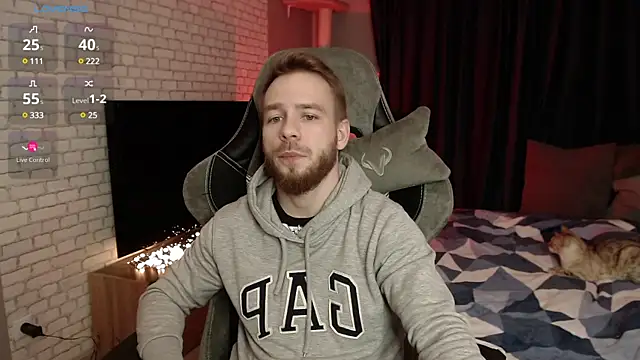 Snapshot of LeoPaulini chatting on December 23, 2024, 12:52 pm LeoPaulini online show from December 23, 2024, 12:52 pm