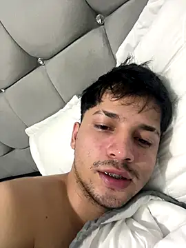 Issac james  online show from October 1, 2025, 2:06 am