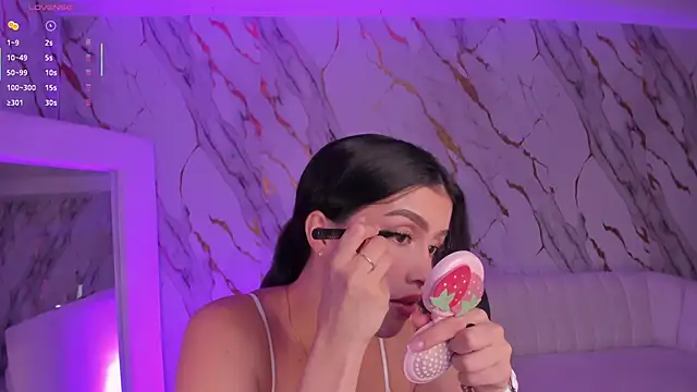 PaulinaSantos  online show from October 4, 2025, 7:45 pm