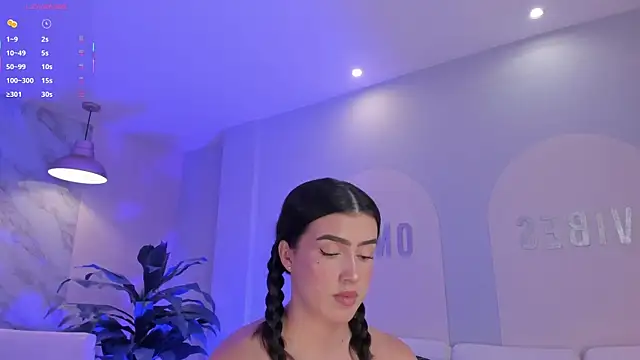 PaulinaSantos  online show from March 27, 2026, 7:57 pm