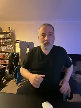 LondonTeffy online show from January 21, 2025, 10:30 pm