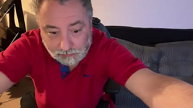 LondonTeffy online show from February 18, 2025, 10:47 pm