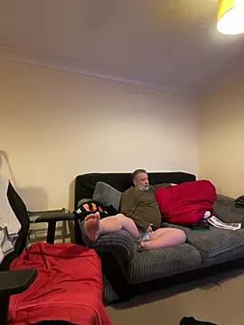 LondonTeffy online show from February 24, 2025, 10:25 pm