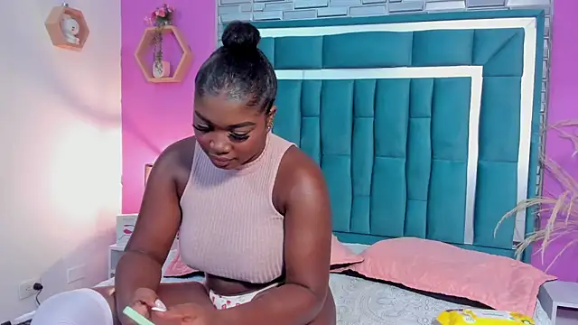 LORENSCOLLINS online show from January 29, 2025, 2:00 pm