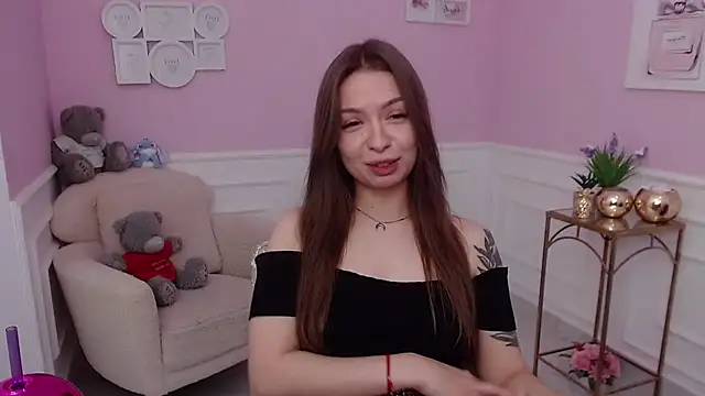 LucySkilar online show from October 13, 2025, 5:40 am