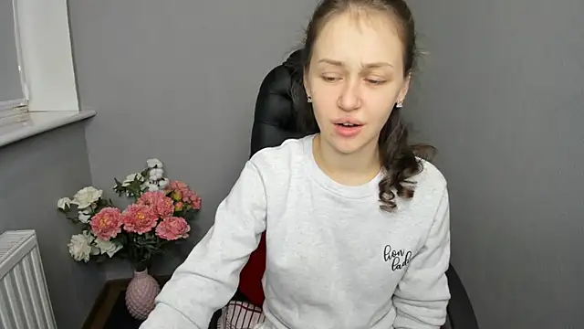 AfinaCutie online show from December 14, 2024, 11:39 am