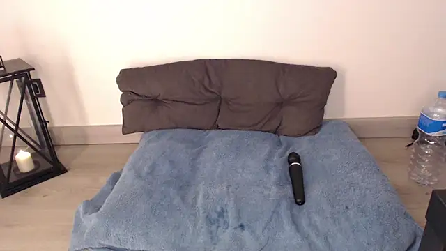 Doroty clelia online show from March 11, 2026, 10:05 pm