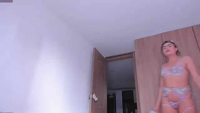 cheryl blossom69 online show from February 19, 2026, 9:22 pm