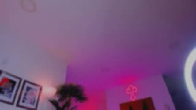 Taylor  foxxx online show from October 15, 2025, 4:45 am