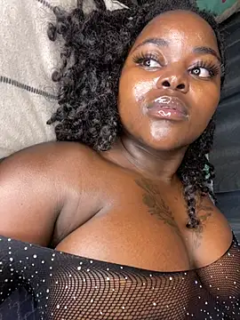 Honeycoco0211 online show from March 8, 2025, 5:49 am