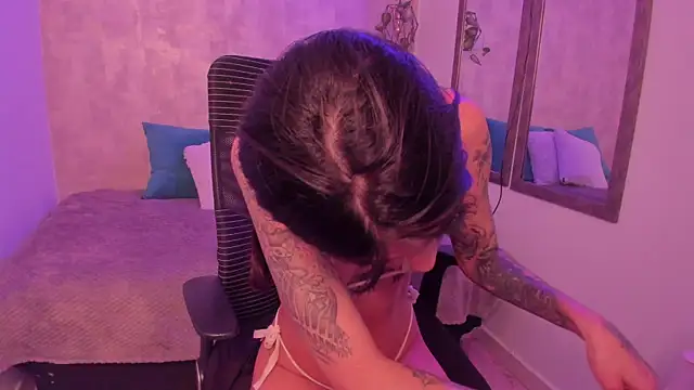 Snapshot of ChloeAddamss chatting on February 4, 2025, 8:46 am ChloeAddamss online show from February 4, 2025, 8:46 am