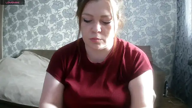 Snapshot of Sabrina_Poison chatting on June 5, 2026, 5:25 am Sabrina Poison online show from June 5, 2026, 5:25 am