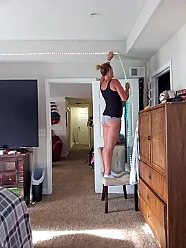 Dixiefaye Pika online show from April 14, 2026, 10:27 pm