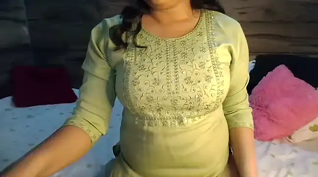 Trezza online show from March 12, 2025, 8:10 pm