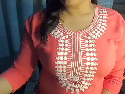 Trezza online show from March 21, 2025, 11:45 pm