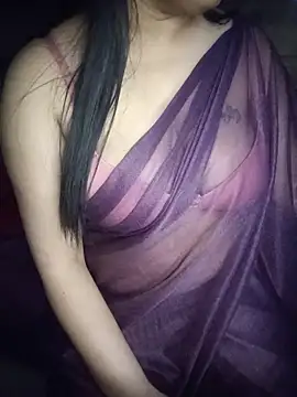 Snapshot of Trezza chatting on February 10, 2026, 10:03 pm Trezza online show from February 10, 2026, 10:03 pm