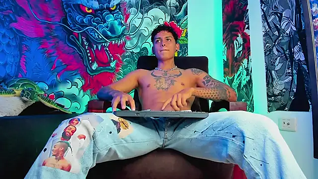 Maxi Gray online show from September 11, 2025, 5:40 am