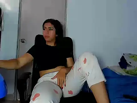 skinnyanai2 online show from February 20, 2026, 12:49 pm