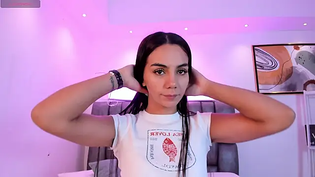 martina mancini online show from November 3, 2025, 11:33 am