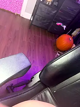 marleymaxwell online show from November 27, 2025, 5:20 am