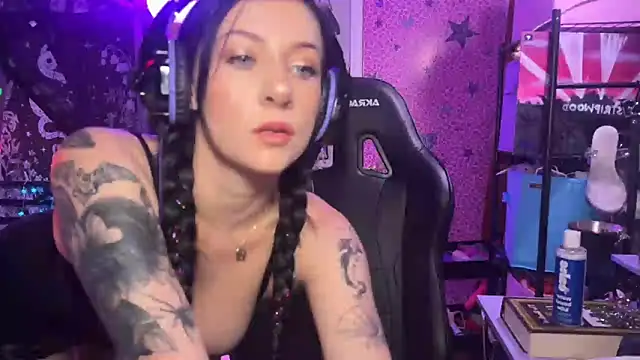 marleymaxwell online show from June 7, 2026, 4:16 am