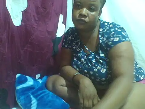 Snapshot of big-clts chatting on September 19, 2025, 1:23 pm big-clts online show from September 19, 2025, 1:23 pm