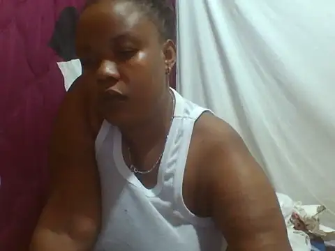 Snapshot of big-clts chatting on November 23, 2025, 2:17 pm big-clts online show from November 23, 2025, 2:17 pm