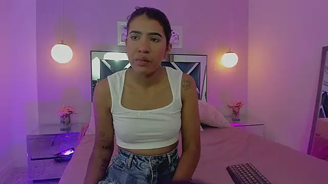 Snapshot of Miakhalifa_7 chatting on March 3, 2025, 11:33 am Miakhalifa 7 online show from March 3, 2025, 11:33 am