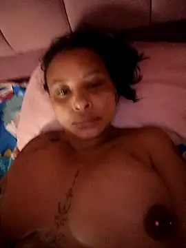 Dominik girl online show from September 15, 2025, 9:26 pm