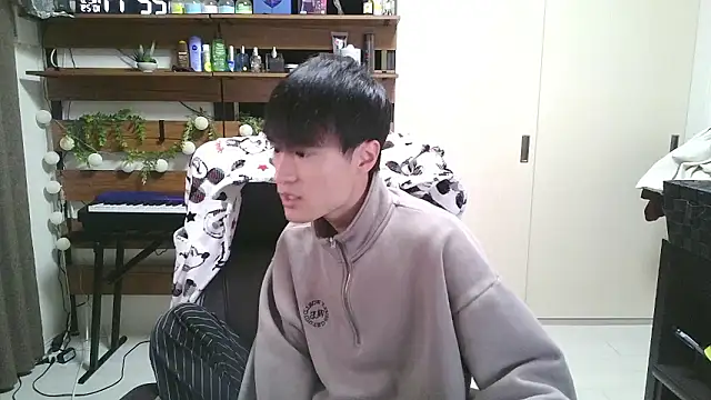 IroManager online show from October 29, 2025, 1:13 pm