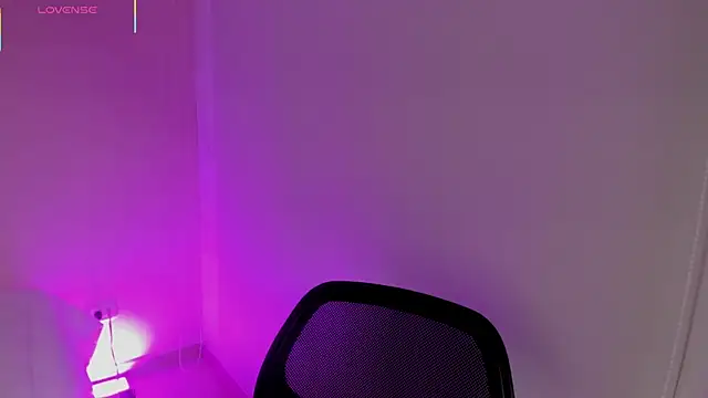 Oriana Guzman online show from February 5, 2026, 11:31 pm